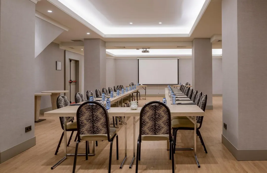 Ac Hotel Carlton Madrid By Marriott-1